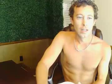 Collegedudejames Chaturbate stream image from August 12, 2025