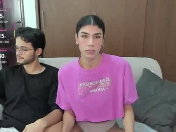 Isadolll Chaturbate stream image from August 12, 2025