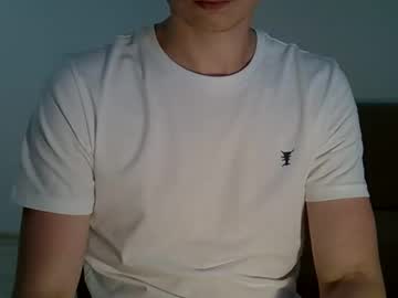 Maxrelax90 Chaturbate stream image from August 12, 2025