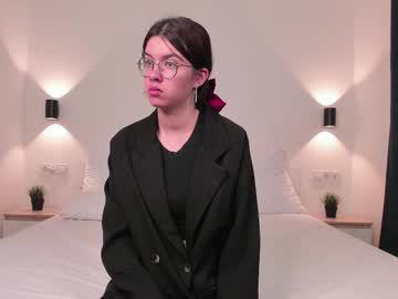 Odessalilley Chaturbate stream image from August 12, 2025