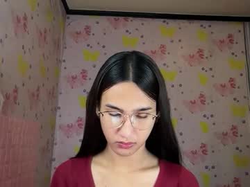 Sexylexybunny Chaturbate stream image from August 12, 2025