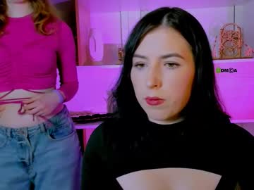 Flora_Lee Chaturbate stream image from August 12, 2025