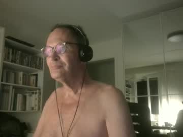 Hell_Yes_Please Chaturbate stream image from August 12, 2025