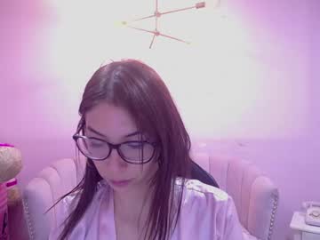 Julietta_A Chaturbate stream image from August 12, 2025