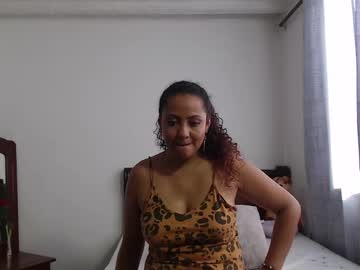 Rominaklein Chaturbate stream image from August 12, 2025