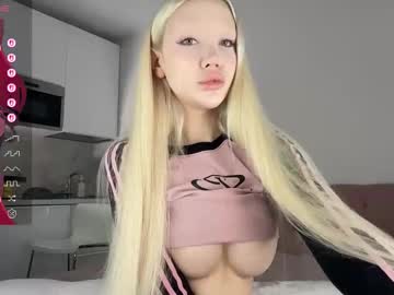 Siliconepornstar Chaturbate stream image from August 12, 2025
