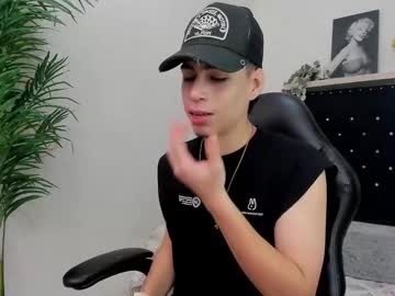 Danteposada Chaturbate stream image from August 12, 2025