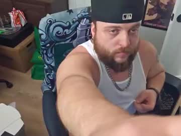 Wifebeatershirtdude Chaturbate stream image from August 12, 2025