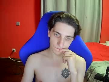 Danywhiteyb Chaturbate stream image from August 12, 2025