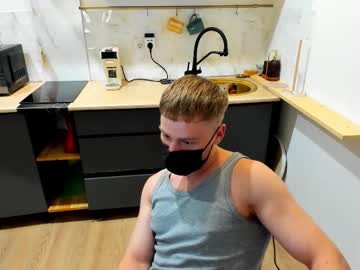 Astixgg Chaturbate stream image from August 13, 2025