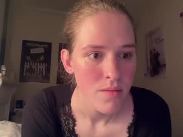 Bryluvvsu Chaturbate stream image from August 13, 2025