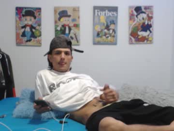Andersonz98 Chaturbate stream image from August 13, 2025