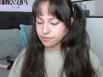 Eymmy_24 Chaturbate stream image from August 13, 2025