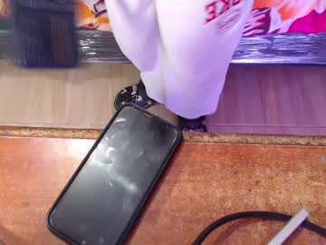 Kari_Ruiz Chaturbate stream image from August 13, 2025