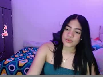 Caylinn19 Chaturbate stream image from August 13, 2025