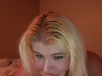 Dawnbaby02 Chaturbate stream image from August 13, 2025