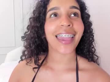 Im_Beliinda Chaturbate stream image from August 13, 2025