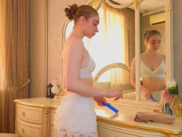 Wandabraund Chaturbate stream image from August 13, 2025