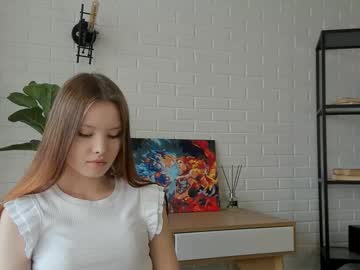 Luannepaciorek Chaturbate stream image from August 13, 2025