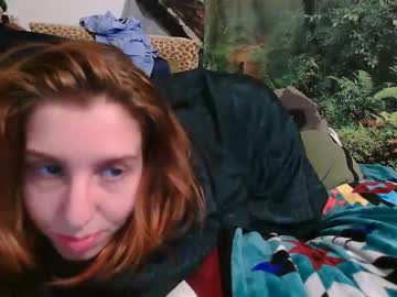 Oliviaapples Chaturbate stream image from August 13, 2025