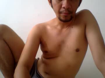Tweewoons Chaturbate stream image from August 13, 2025