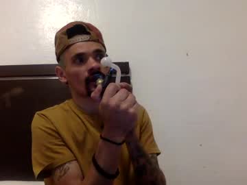 Drewthetop Chaturbate stream image from August 13, 2025