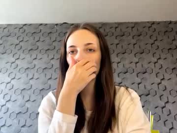 Linwanders Chaturbate stream image from August 13, 2025