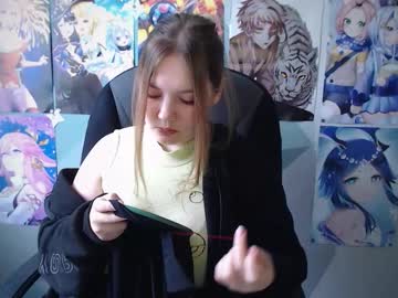 Sweetyyfox Chaturbate stream image from August 13, 2025
