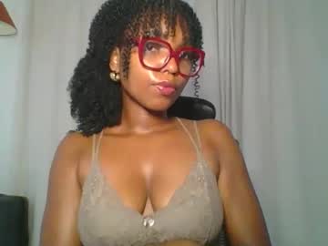 Ella_Laurel Chaturbate stream image from August 13, 2025