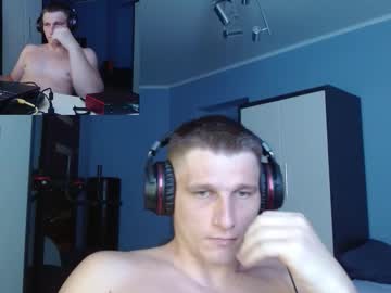 Poliglotjoe Chaturbate stream image from August 13, 2025