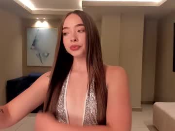 Alinakravitz Chaturbate stream image from August 13, 2025