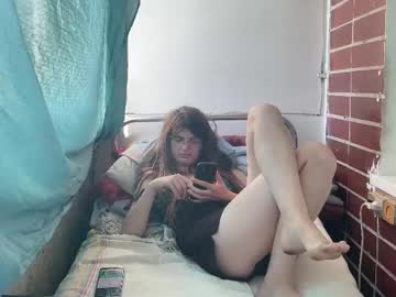 Babydollx19 Chaturbate stream image from August 13, 2025