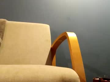 Leawars Chaturbate stream image from August 13, 2025