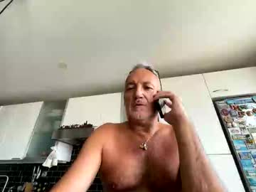 Worldflyxav Chaturbate stream image from August 13, 2025