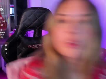 Cloeecoopererer Chaturbate stream image from August 13, 2025