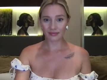 Stella_Loveu Chaturbate stream image from August 13, 2025