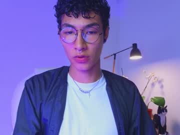 Only_Andrew Chaturbate stream image from August 13, 2025