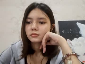 Helgakraszewski Chaturbate stream image from August 13, 2025
