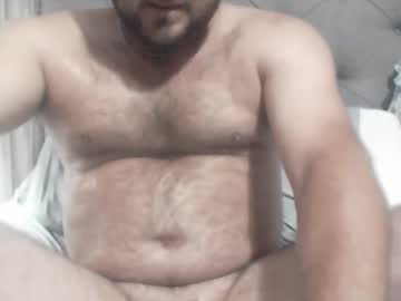 Howieramder Chaturbate stream image from August 13, 2025