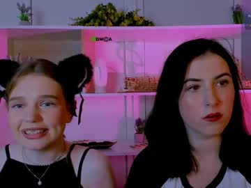 Flora_Lee Chaturbate stream image from August 13, 2025