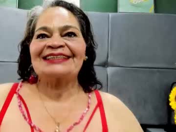Queenmature Chaturbate stream image from August 13, 2025