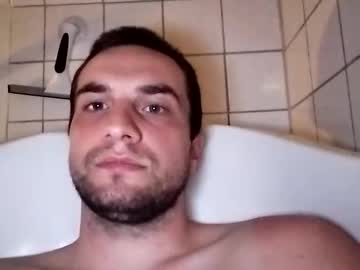 Laughingjoe Chaturbate stream image from August 13, 2025