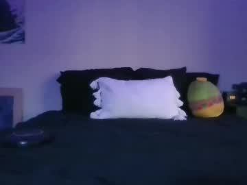 Lunafem19 Chaturbate stream image from August 13, 2025