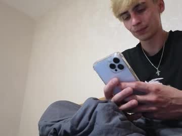 Gotesy Chaturbate stream image from August 13, 2025