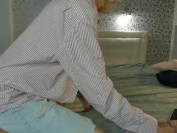 Omensilk Chaturbate stream image from August 13, 2025