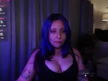 Lumlumxx Chaturbate stream image from August 14, 2025