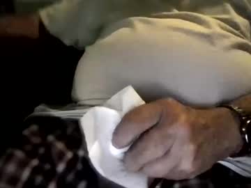 Pleezsukit Chaturbate stream image from August 14, 2025