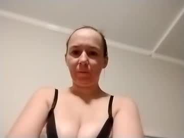 Datmama2025 Chaturbate stream image from August 14, 2025