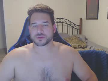 Jules25 Chaturbate stream image from August 14, 2025