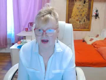 Shinysunmargo Chaturbate stream image from August 14, 2025